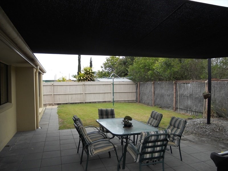 20 Maldives Place, Kawana Island QLD 4575