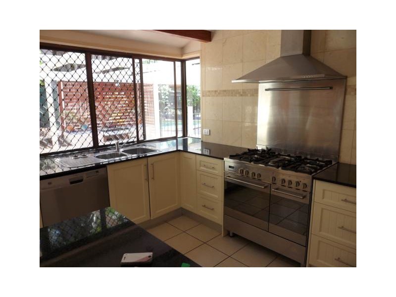 3 Christine Court, Mooloolaba QLD 4557