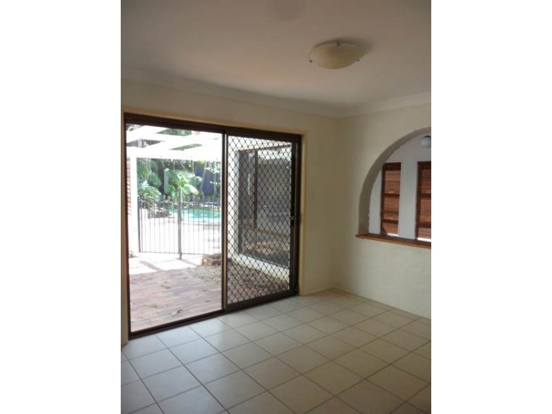 3 Christine Court, Mooloolaba QLD 4557