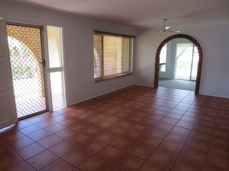 12 Kowandi Street, Wurtulla QLD 4575