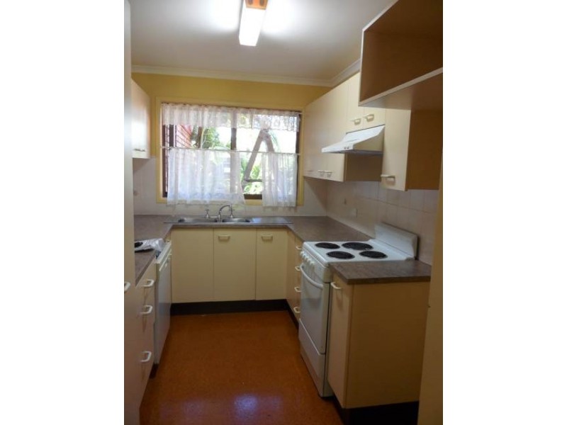 16 Parkway Drive, Mooloolaba QLD 4557