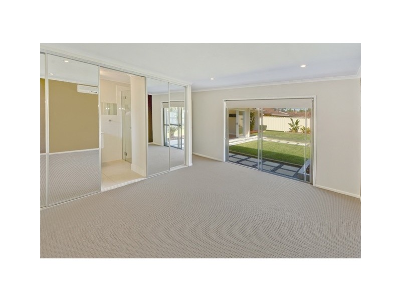 140 Goonawarra Drive, Mooloolaba QLD 4557