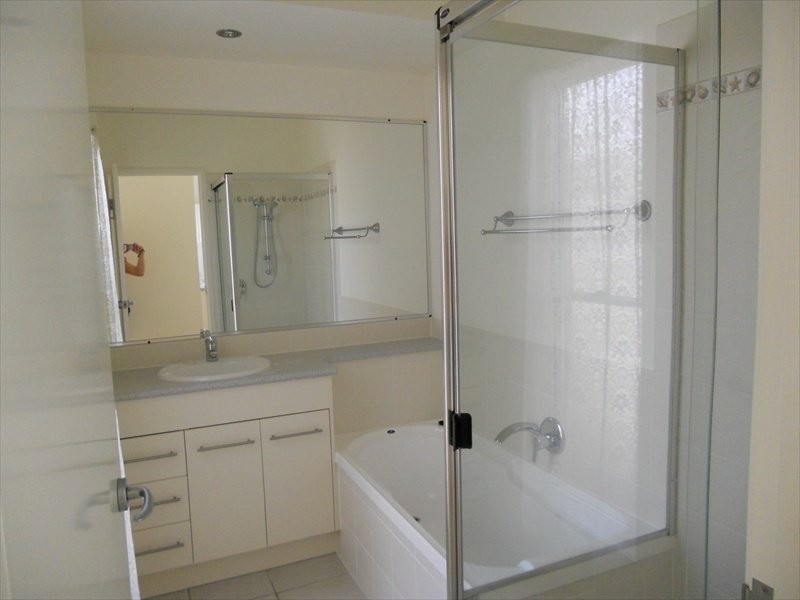 10 Mauritius Crescent, Kawana Island QLD 4575