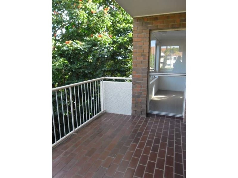 12/2 Camfield Street, Alexandra Headland QLD 4572