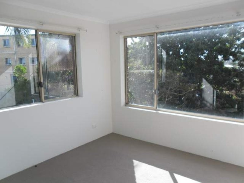 12/2 Camfield Street, Alexandra Headland QLD 4572