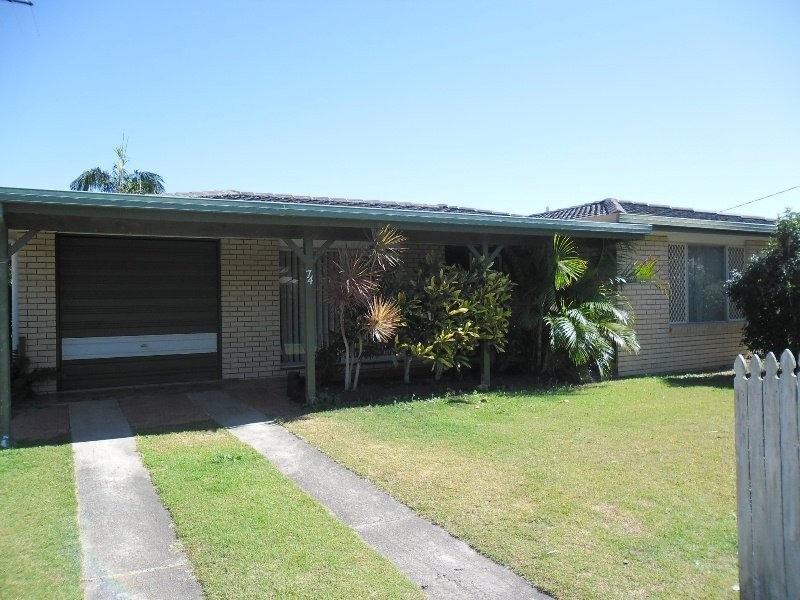 74 Oceanic Drive, Warana QLD 4575