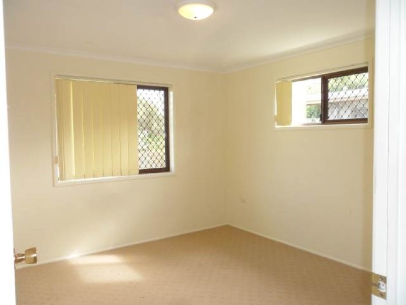 31 Lapoinya Crescent, Warana QLD 4575