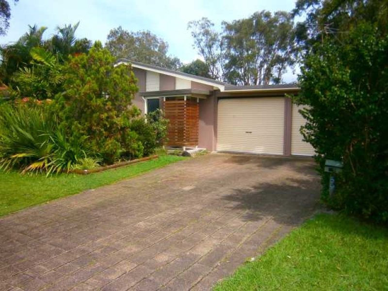 59 Amarina Avenue, Mooloolaba QLD 4557