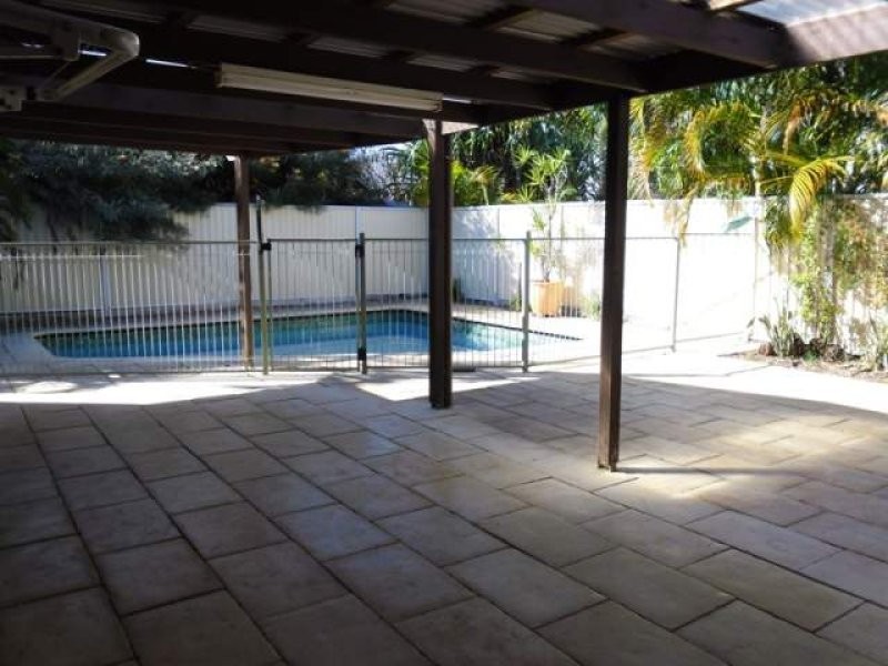 15 Dalpura Street, Buddina QLD 4575