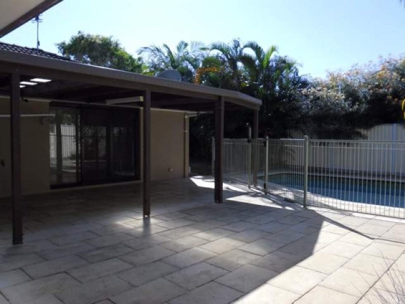 15 Dalpura Street, Buddina QLD 4575