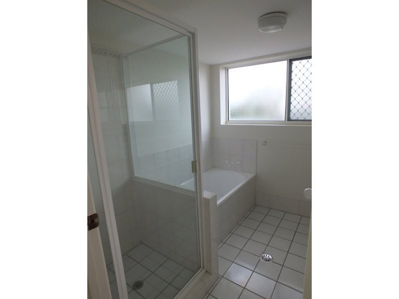 8/143 Lowanna Drive, Buddina QLD 4575