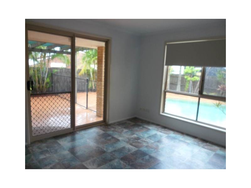 2 Nooree Street, Wurtulla QLD 4575