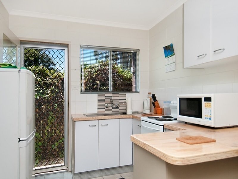 Unit 1/2-3 110 Broadwater Avenue, Maroochydore QLD 4558