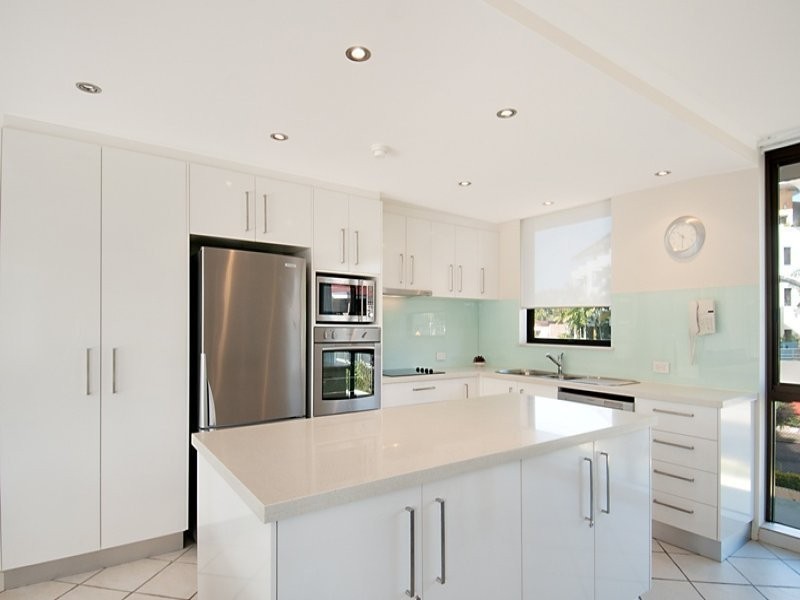Unit 4 ‘Seaview’ 143 Mooloolaba Esplanade, Mooloolaba QLD 4557