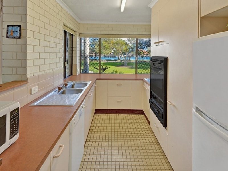 Unit 2 ‘Maui’ 93 Parkyn Parade, Mooloolaba QLD 4557