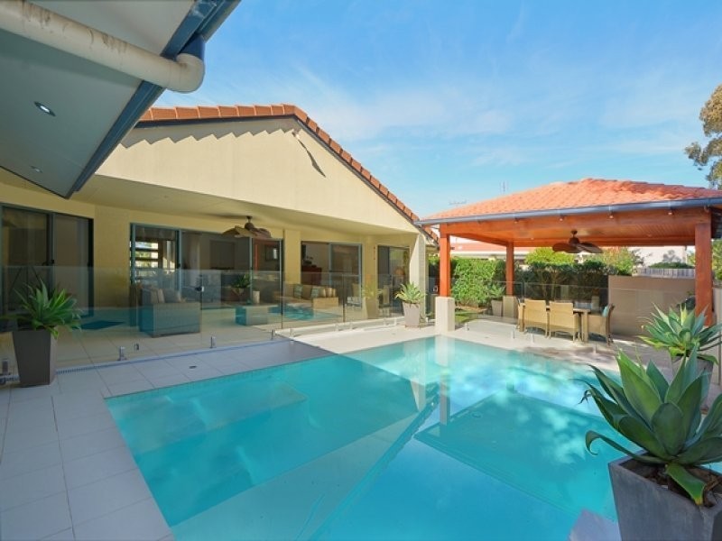 130 Goonawarra Drive, Mooloolaba QLD 4557