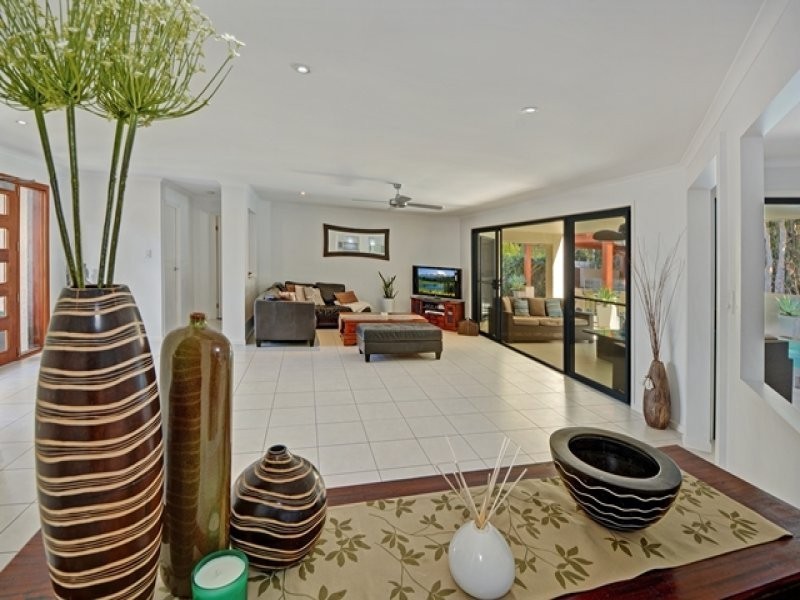 130 Goonawarra Drive, Mooloolaba QLD 4557