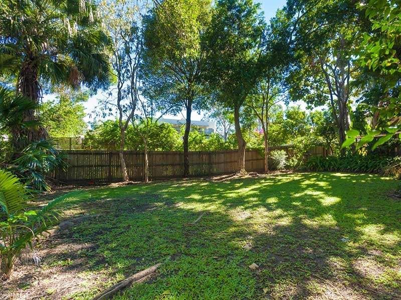 16 to 18 Hay Street, Tewantin QLD 4565