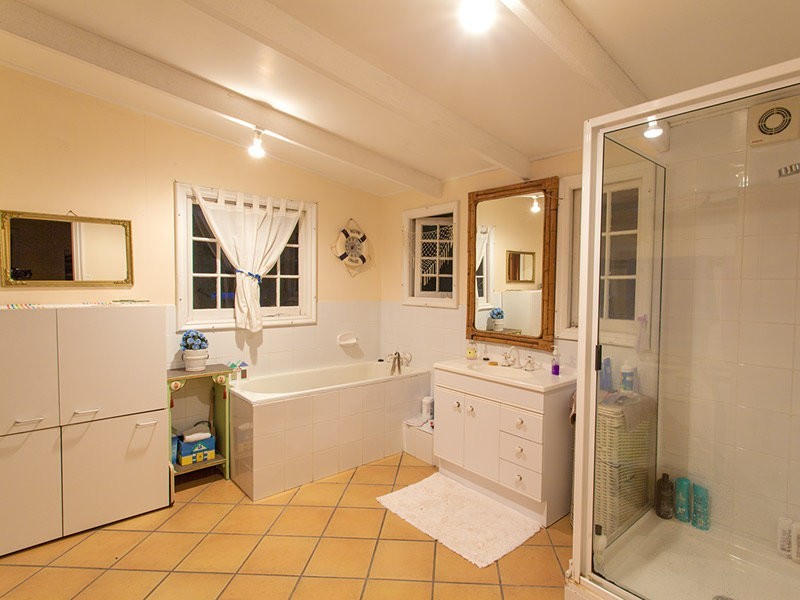 16 to 18 Hay Street, Tewantin QLD 4565