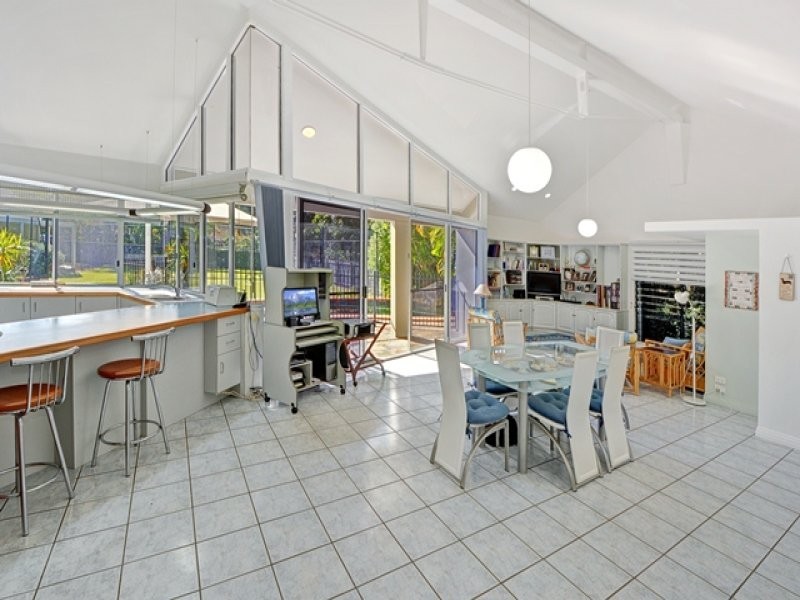 27 Candlewood Close, Mooloolaba QLD 4557