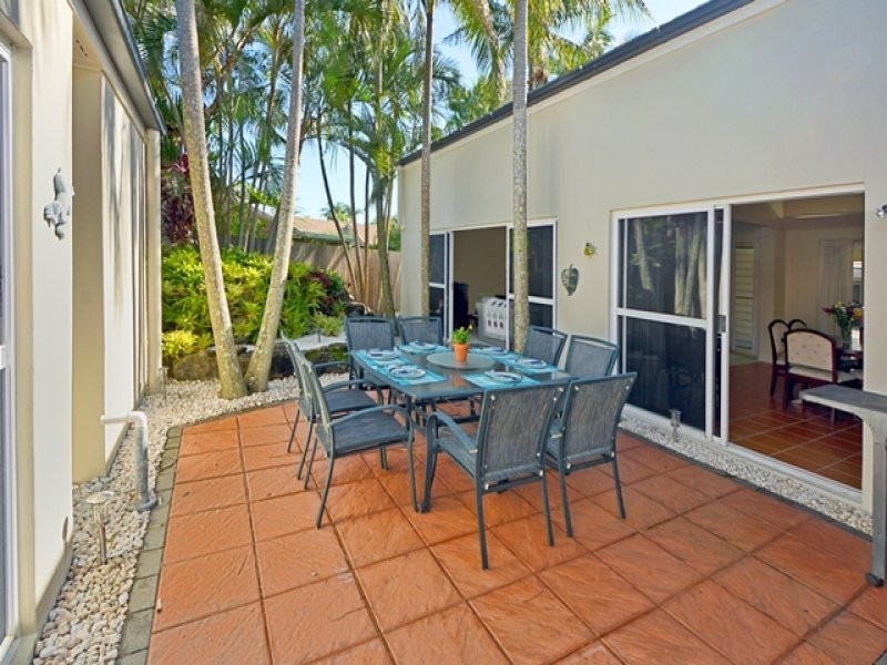 27 Candlewood Close, Mooloolaba QLD 4557