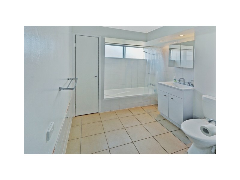 Unit 8 ‘Sounion’ 246 Alexandra Parade, Alexandra Headland QLD 4572