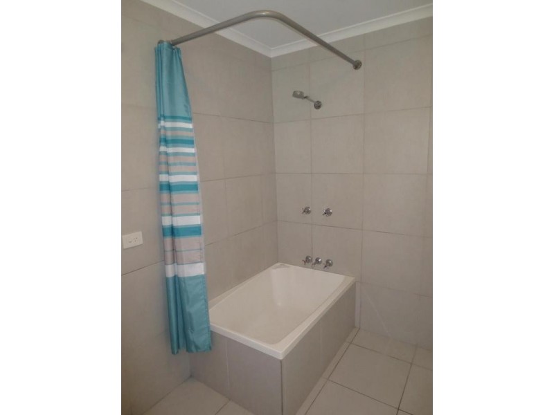 2/24 Yaringa Avenue, Buddina QLD 4575