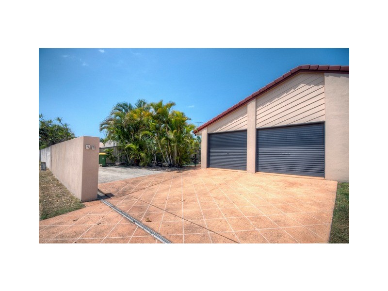 17 Kensington Drive, Minyama QLD 4575