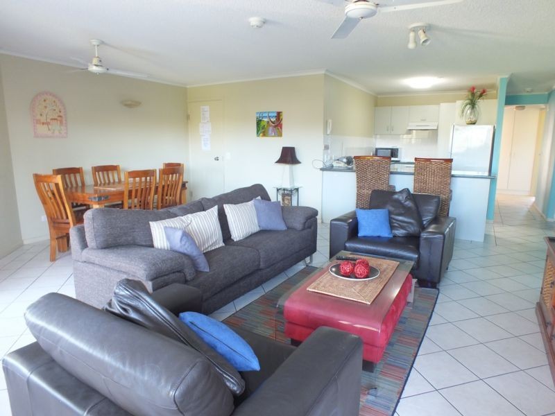 2/143 Lowanna Drive, Buddina QLD 4575