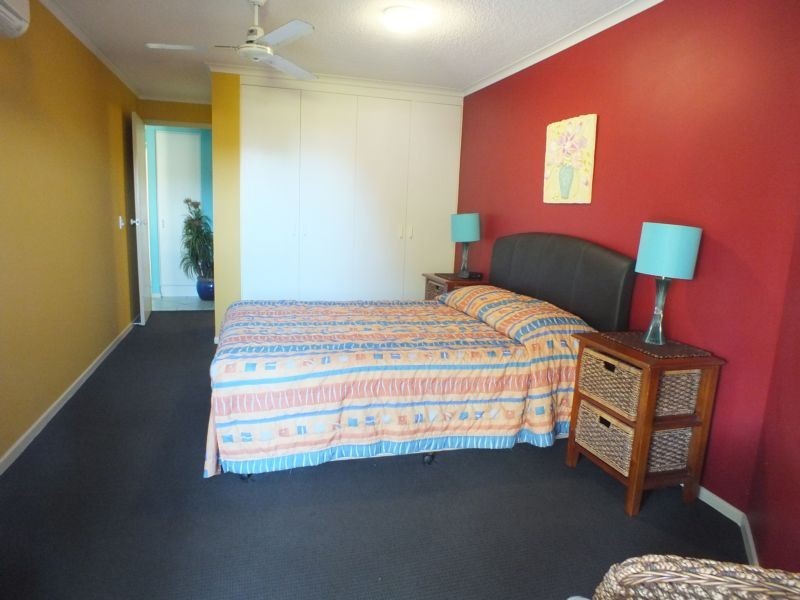 2/143 Lowanna Drive, Buddina QLD 4575