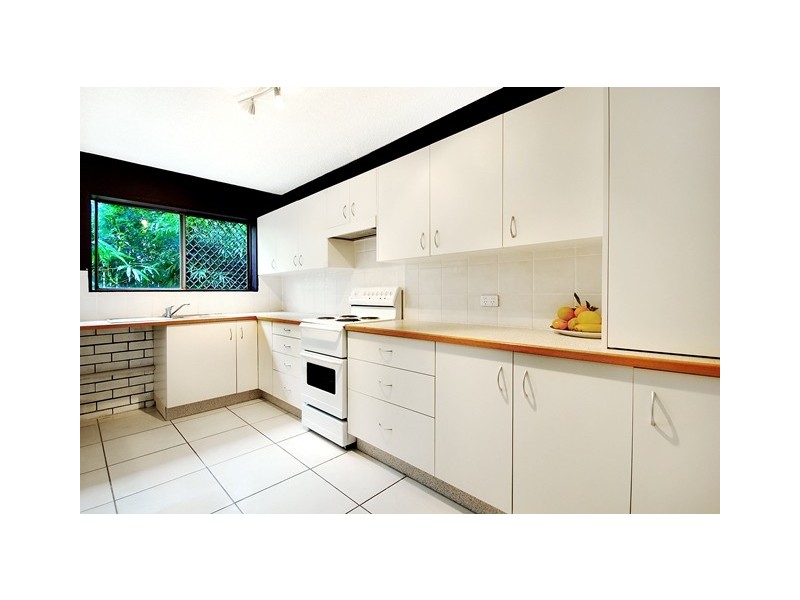 Unit 4 ‘Lyndon Court’ 13 Kapala Street, Mooloolaba QLD 4557