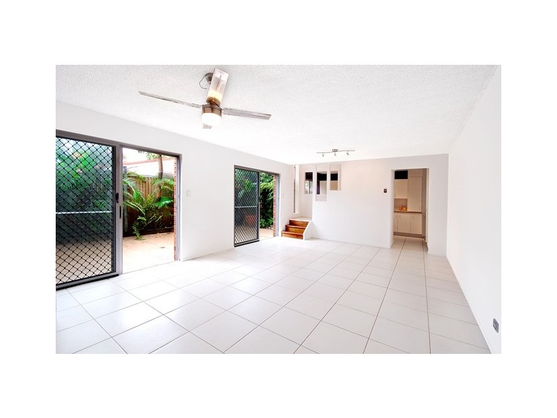 Unit 4 ‘Lyndon Court’ 13 Kapala Street, Mooloolaba QLD 4557