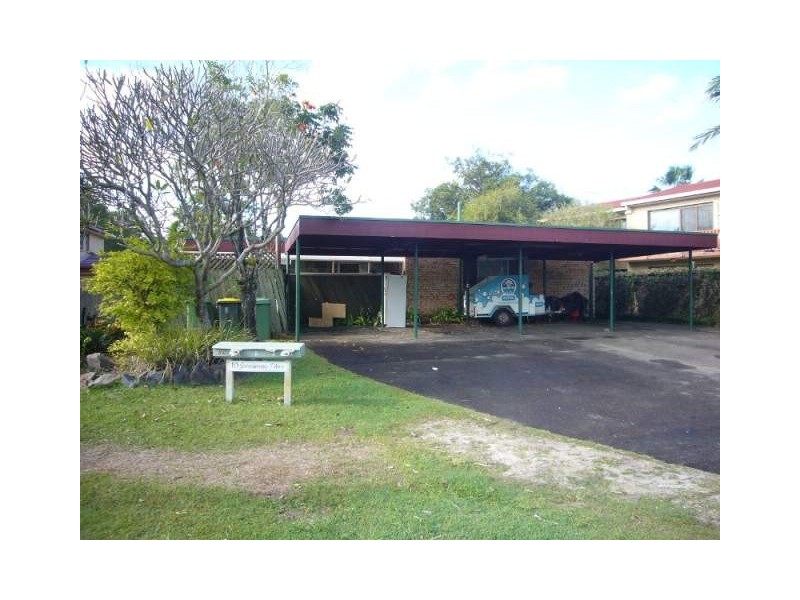 2/10 Goonawarra Drive, Mooloolaba QLD 4557