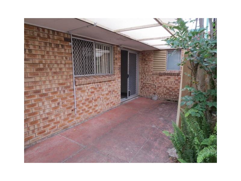 2/10 Goonawarra Drive, Mooloolaba QLD 4557