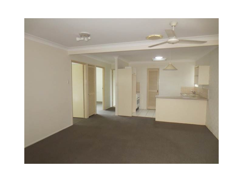 2/10 Goonawarra Drive, Mooloolaba QLD 4557