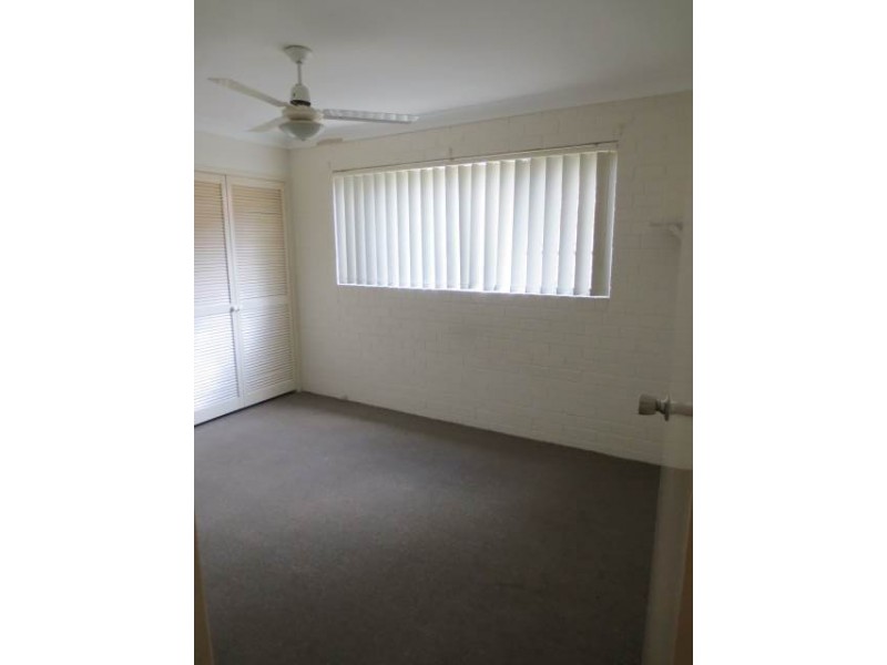 2/10 Goonawarra Drive, Mooloolaba QLD 4557