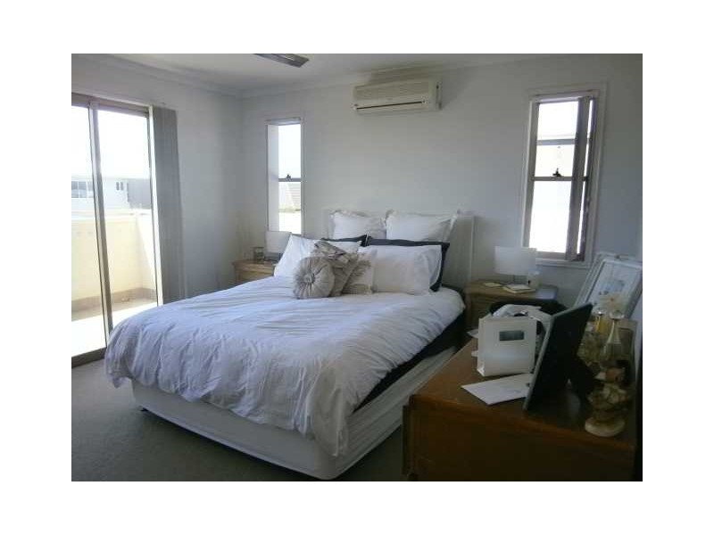 29 Tarawa St, Kawana Island QLD 4575