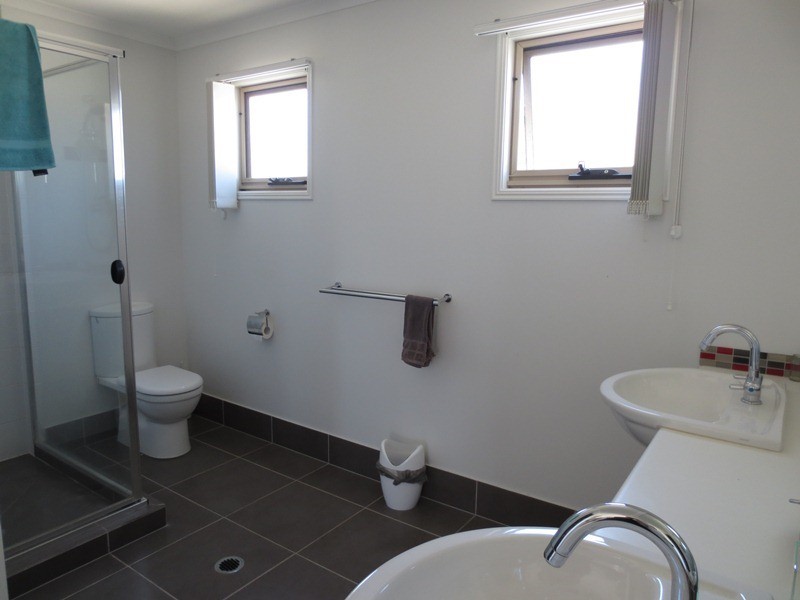 29 Tarawa St, Kawana Island QLD 4575