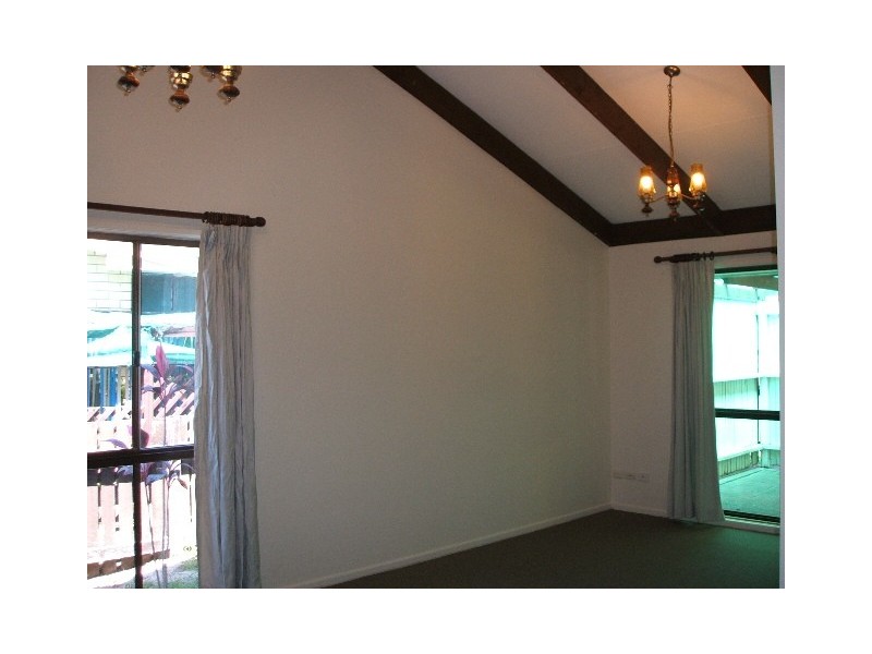 24 Saleng Cres, Warana QLD 4575