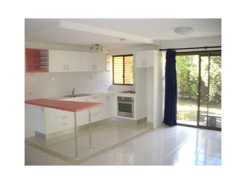 2/6 barooga cres, Mooloolaba QLD 4557