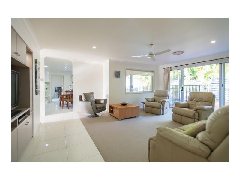 35 Brentwood Avenue, Mooloolaba QLD 4557