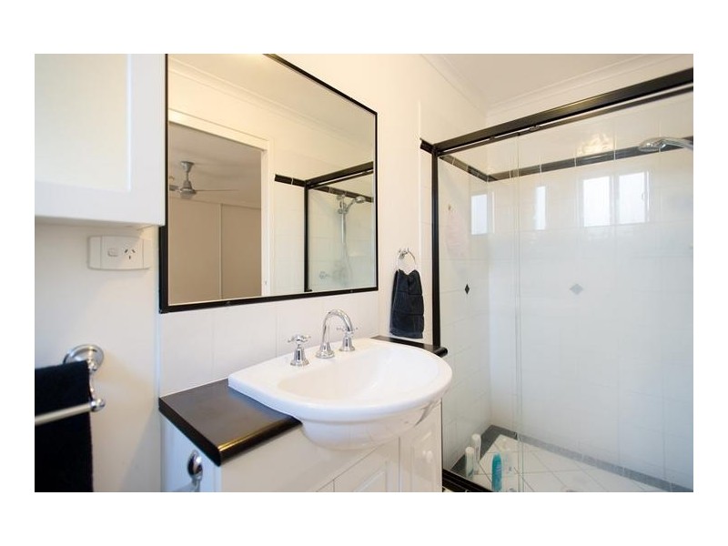 35 Brentwood Avenue, Mooloolaba QLD 4557