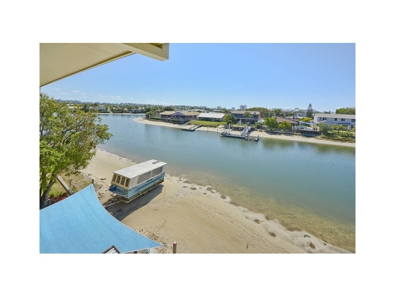 Unit 7 ‘Merimbula’ 22 Pangarinda Place, Mooloolaba QLD 4557