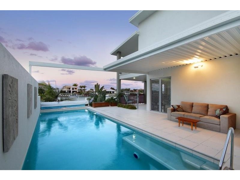 9 Nevis Court, Kawana Island QLD 4575