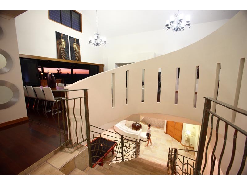 100 Rainforest Road, Chevallum QLD 4555