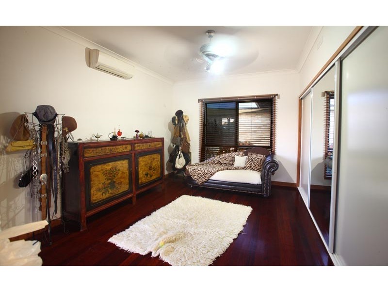 100 Rainforest Road, Chevallum QLD 4555