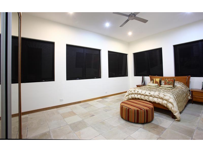 100 Rainforest Road, Chevallum QLD 4555