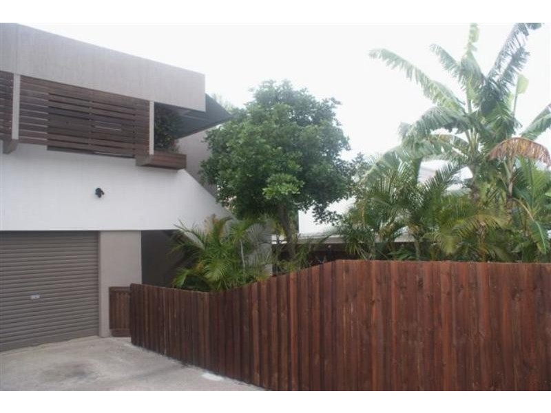 1/19 Tombarra Street, Mooloolaba QLD 4557