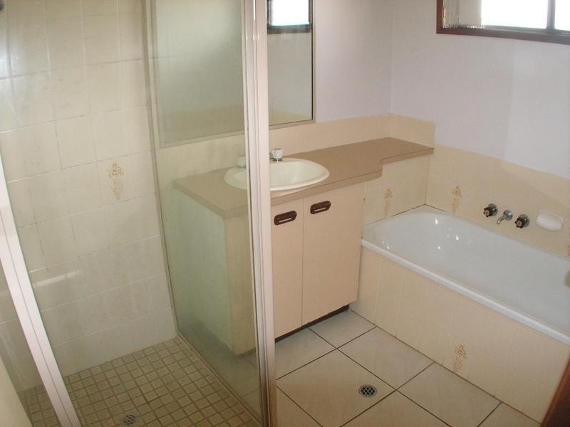 3 Bluebird Parade, Bokarina QLD 4575