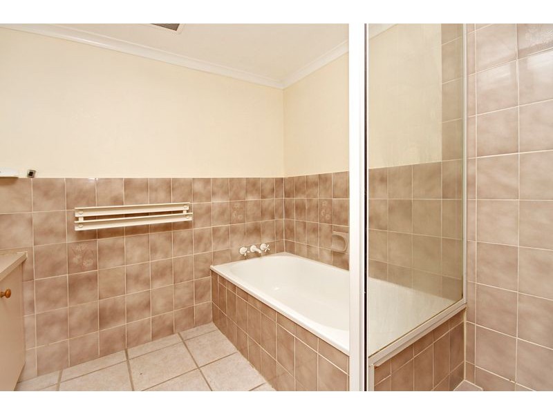 2/77 Bradman Avenue, Maroochydore QLD 4558